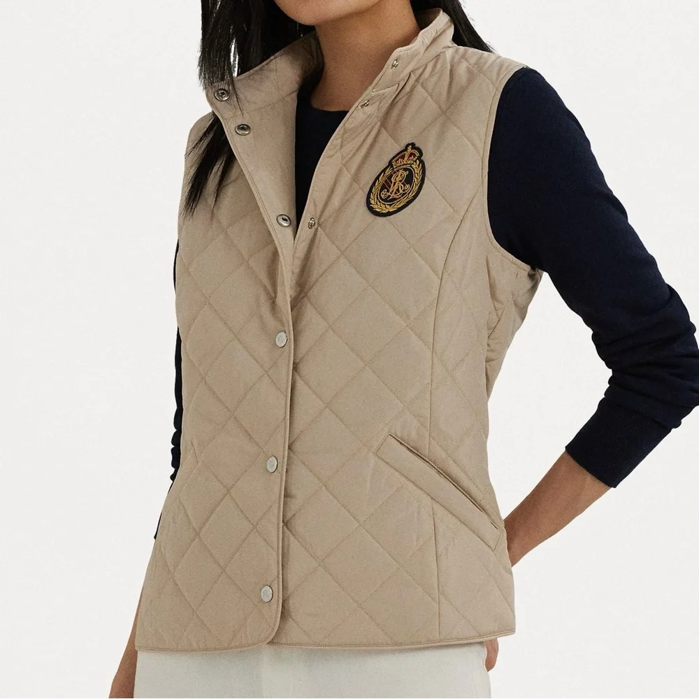 NWT Lauren Ralph Lauren Birch Tan Crest-Patch Quilted Vest Size M Lightweight
